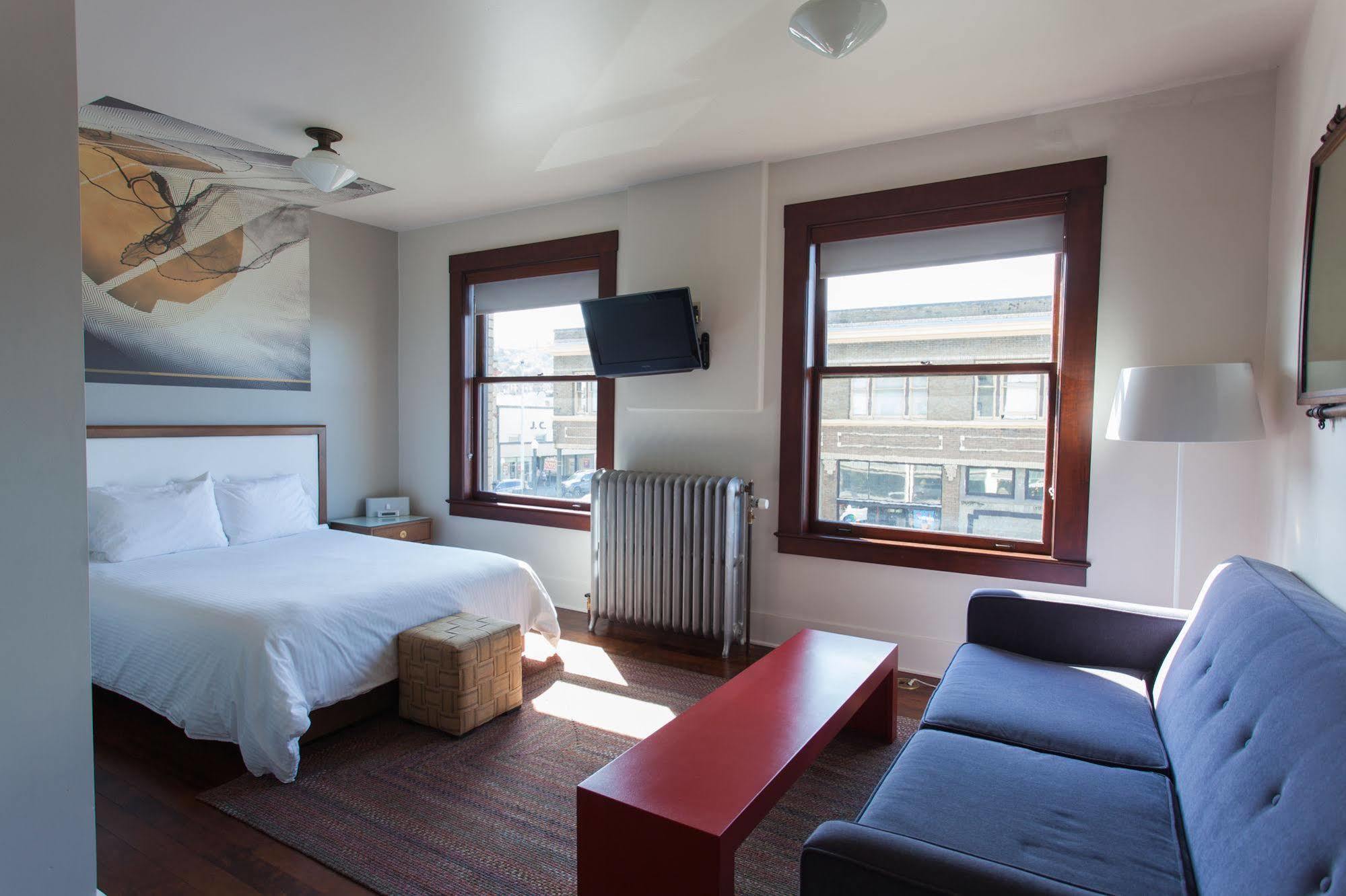 Commodore Hotel Асторія Екстер'єр фото